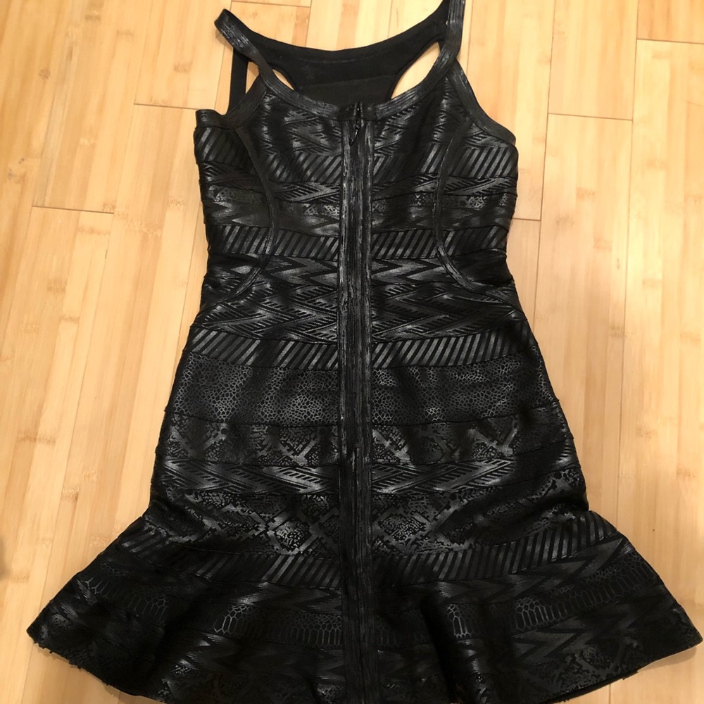 DRESS - Picture 3 of 3